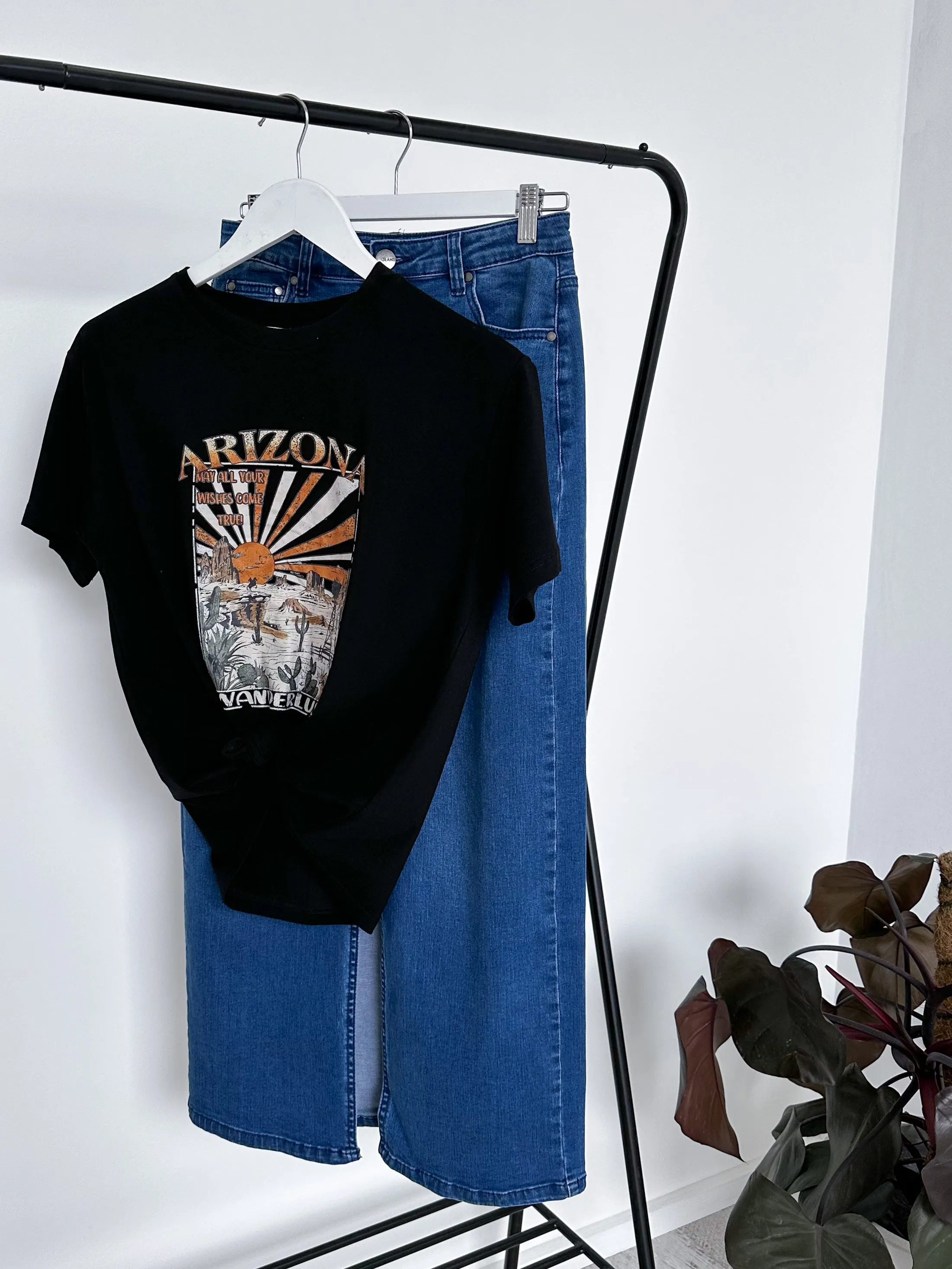 Arizona Tee - Black