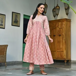 Blush Pink Rayon Floral Jaal V-Neck Kurta Pant Set