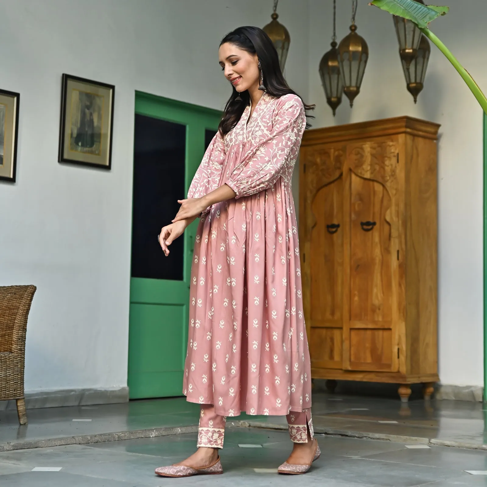 Blush Pink Rayon Floral Jaal V-Neck Kurta Pant Set