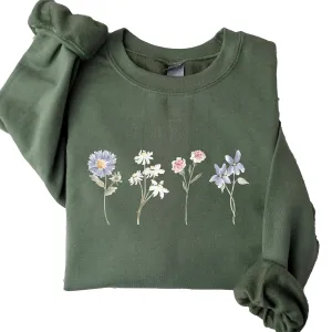 Custom Birth Month Flower Sweatshirt, Christmas Gift for Her, Floral Crewneck Sweater, Sentimental Birthday Idea, Perfect Mothers Day Gift, Personalized Gift for Mom or Grandma, Cute Mama Shirt