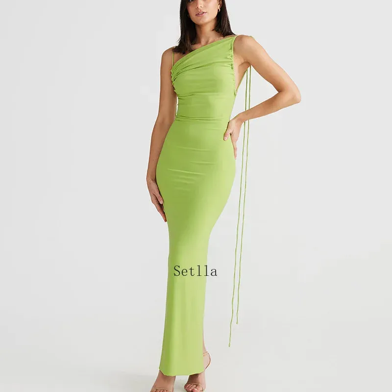 Elegant Sleeveless Split Midi Dress with Halter Backless Design