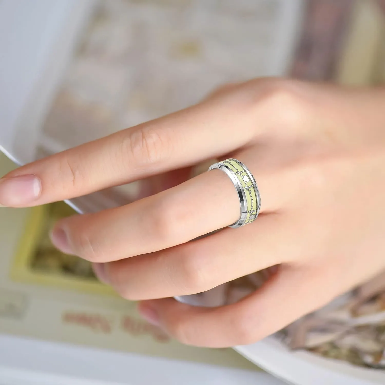 Fashion Luminous Ring Glow in the Dark Stainless Steel Ring Promise Heartbeat Ring Jewelry for Men Women Birthday