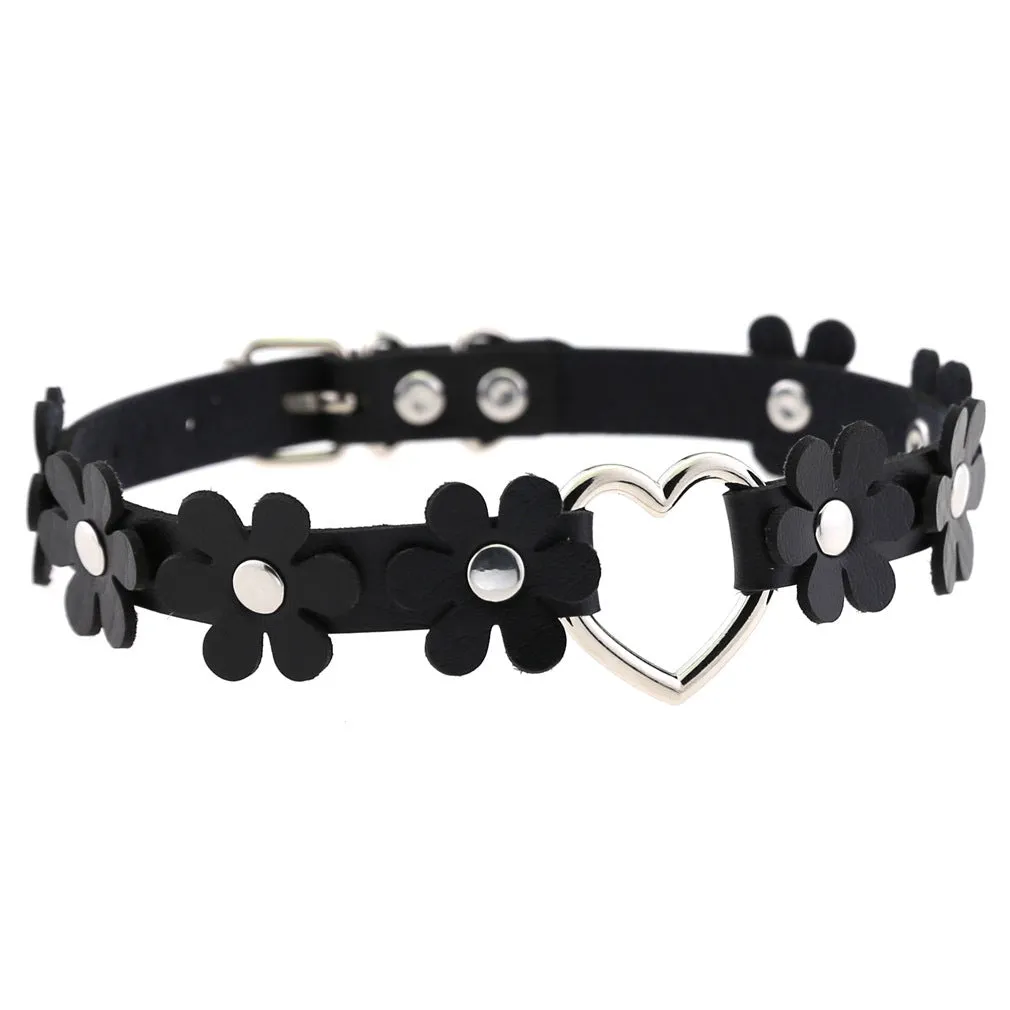 Noelle Powdercloud - Gothic Leather Choker by The Nevermore