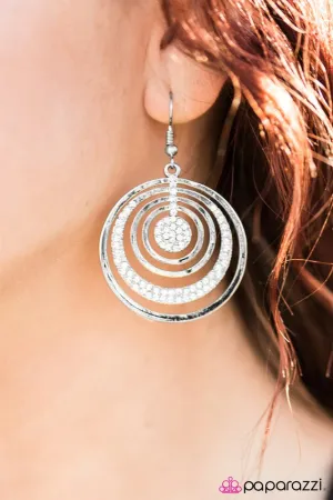 Paparazzi Earring ~ Take Me To The Disco - White