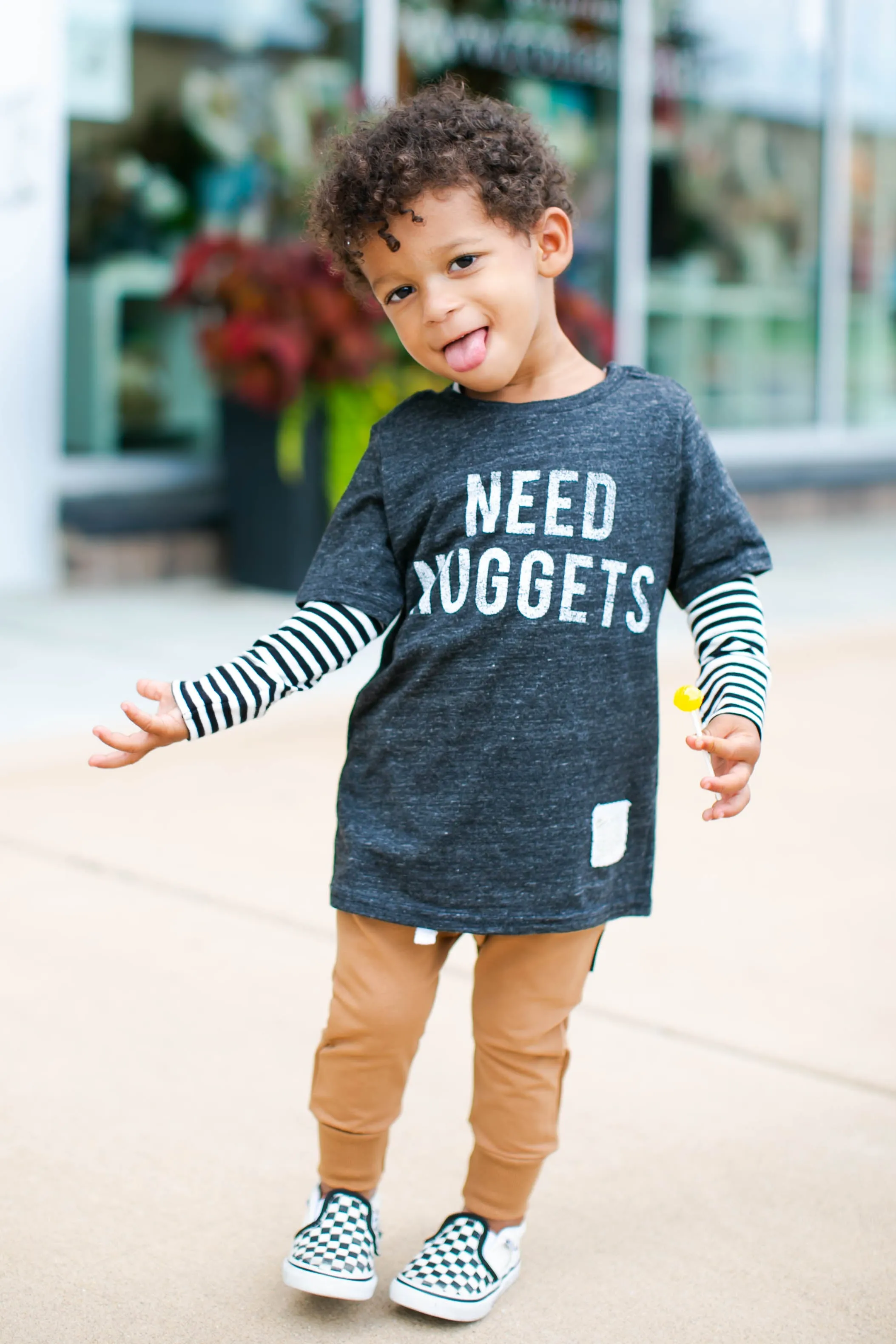 Retro Brand - Need Nuggets Tee in Charcoal