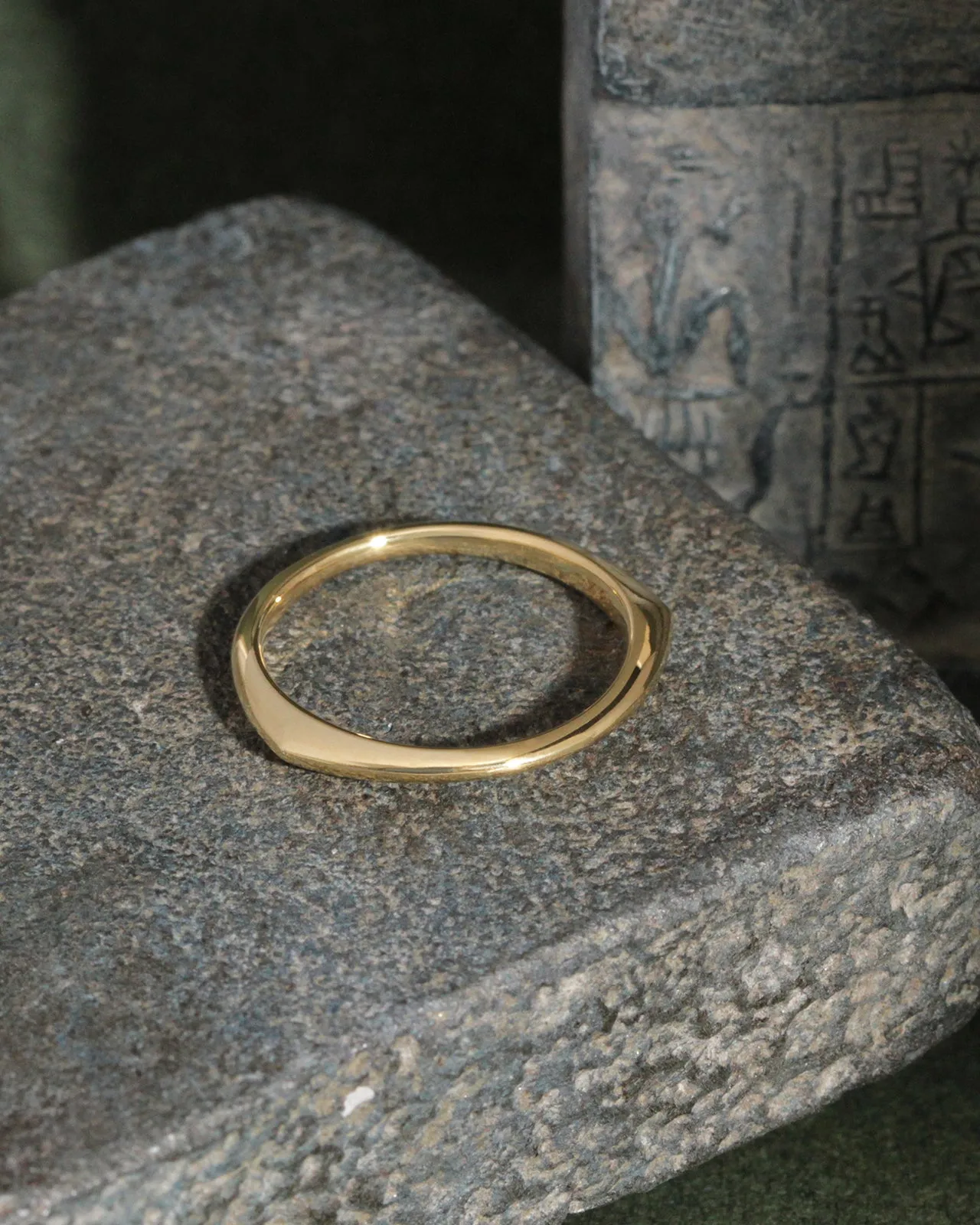 Saba Ring Solid Gold