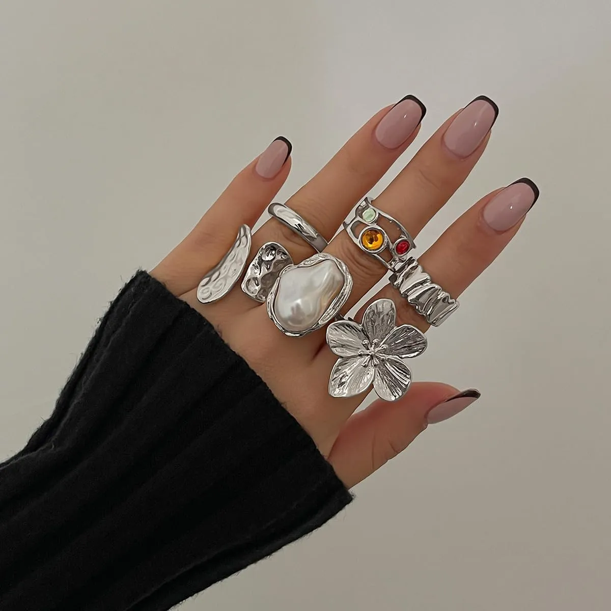 Sora Tuki Chunky Silver Rings for Women Statement Gold Rings Set Non Tarnish Pearl Flower Rings for Women Stackable Knuckle Ring Chunky Jewelry