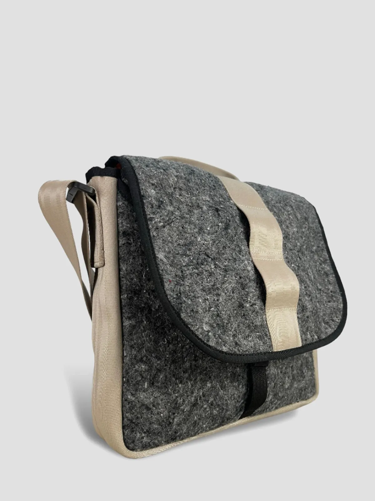 The Good Satchel Grey