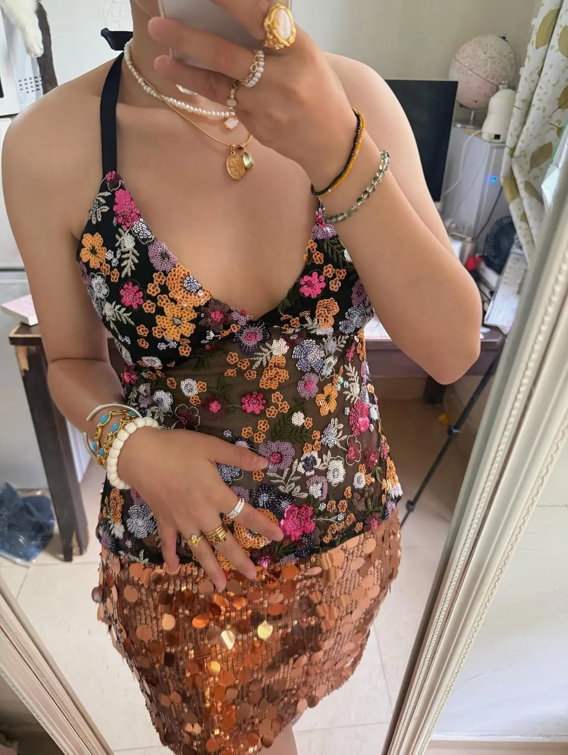 Women Y2k Glitter Sequin Cami Top Spaghetti Strap Backless Sparkle Camisole Sexy V Neck Going Out Tops Clubwear